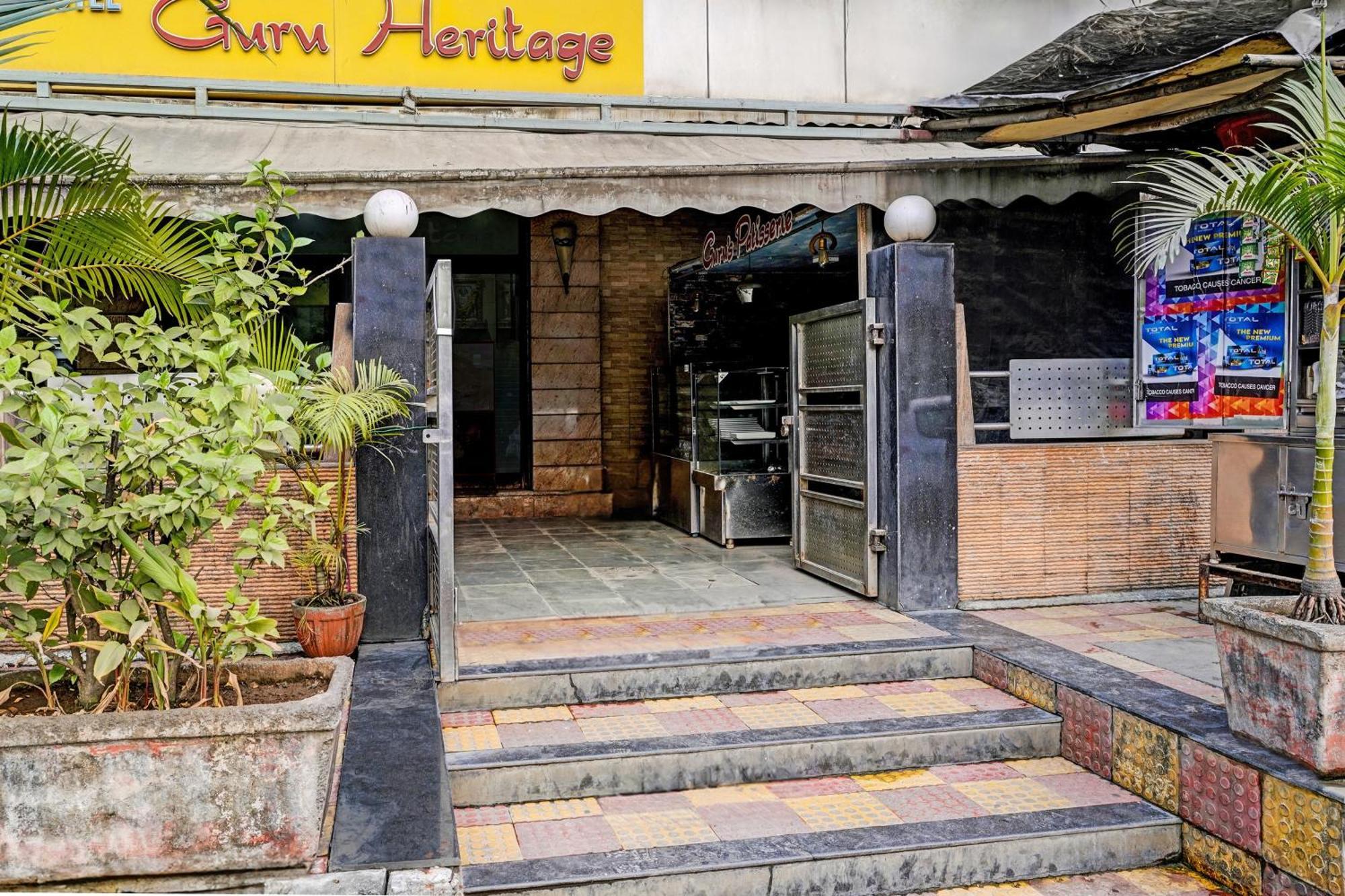 Collection O Guru Heritage Kalamboli Navi Mumbai Luaran gambar