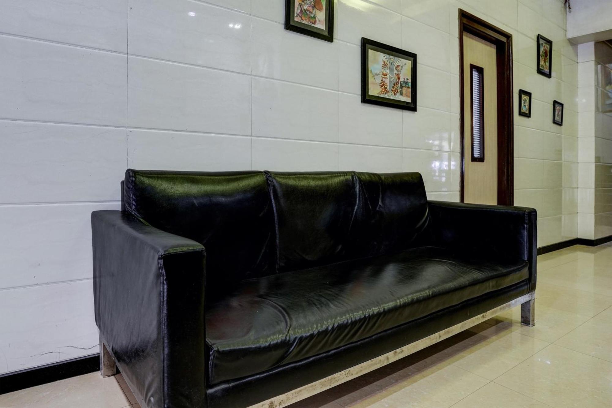 Collection O Guru Heritage Kalamboli Navi Mumbai Luaran gambar
